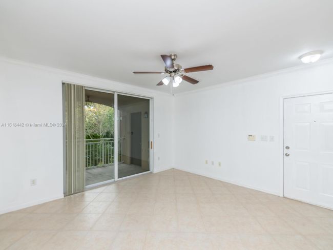 APT-206 - 6492 Emerald Dunes Dr, Condo with 1 bedrooms, 1 bathrooms and null parking in West Palm Beach FL | Image 5