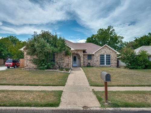 6501 Patsy Ln, Watauga, TX, 76148-2633 | Card Image