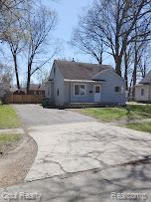 33511 Pierce Street, Garden City, MI, 48135 | Card Image