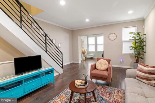 1741 Georges Ln, PHILADELPHIA, PA, 19131-3313 | Card Image