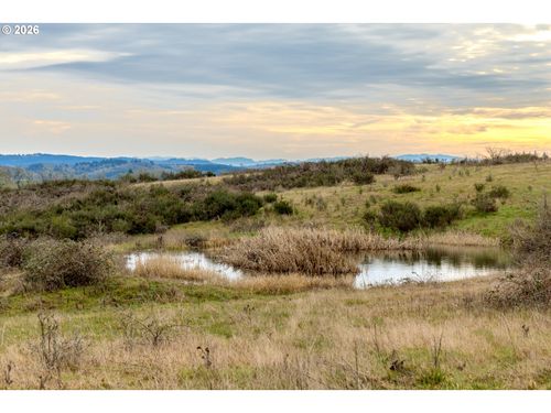 16595 Beck Rd, Dallas, OR, 97338-9384 | Card Image