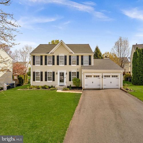 35786 Chapel Hill Ct, ROUND HILL, VA, 20141-4412 | Card Image