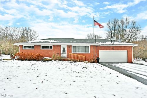 7155 Drake Stateline Rd Ne, Burghill, OH, 44404-9716 | Card Image