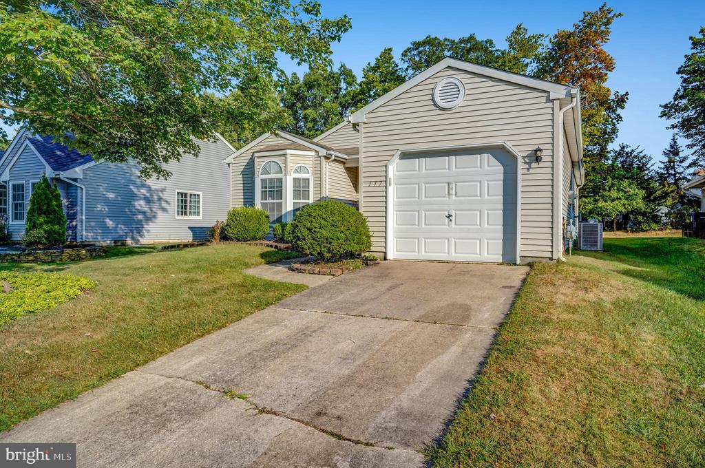 Danbury Dr, Little Egg Harbor Twp, NJ 08087