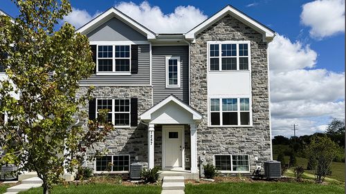 1295 Foxglove Dr, Bartlett, IL, 60103-2109 | Card Image