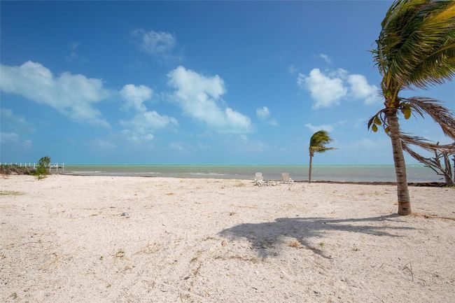 1659 Long Beach Dr, House other with 3 bedrooms, 2 bathrooms and null parking in Big Pine Key FL | Image 38