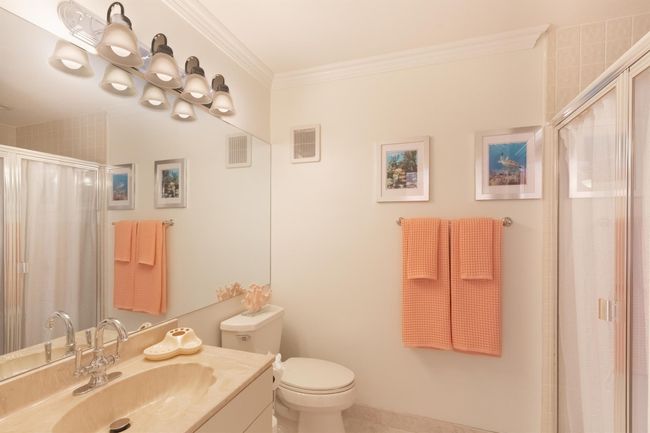 533 Prestwick Cir, Townhouse with 2 bedrooms, 2 bathrooms and null parking in Palm Beach Gardens FL | Image 20