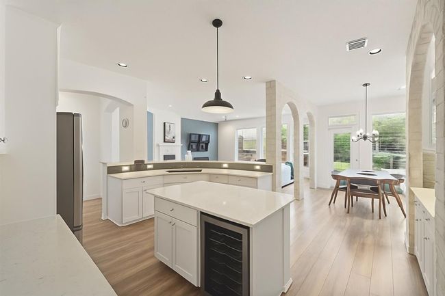 31013 Sunfall Trail Ln, House other with 4 bedrooms, 3 bathrooms and 2 parking in Spring TX | Image 8