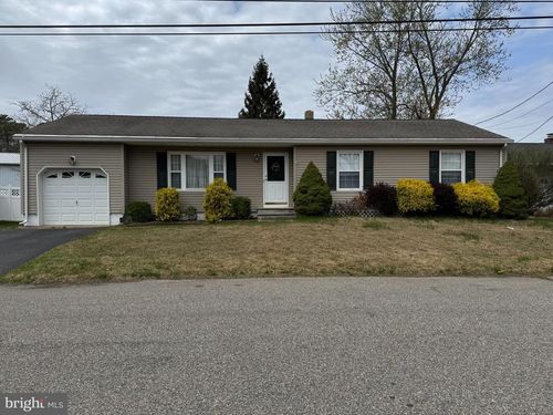 1028 Ensign Ave, Beachwood, NJ, 08722-2313 | Card Image