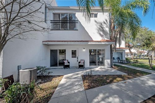 9417 Citrus Glen Pl, Tampa, FL, 33618-4027 | Card Image