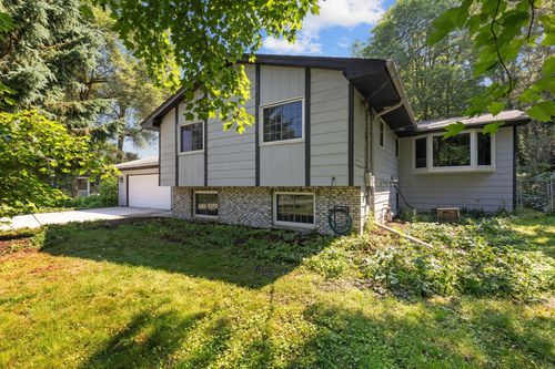 1102 10th Ave, Newport, MN, 55055-1747 | Card Image