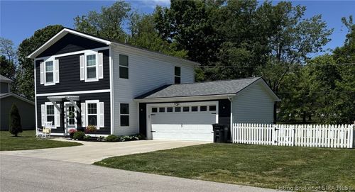 122 Winthrop Ave, Charlestown, IN, 47111-1906 | Card Image