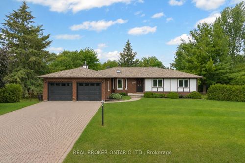 7039 Quinnfield Way, Greely, ON, K4P1B7 | Card Image