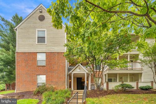 1502-3901 Penderview Dr, FAIRFAX, VA, 22033-4736 | Card Image
