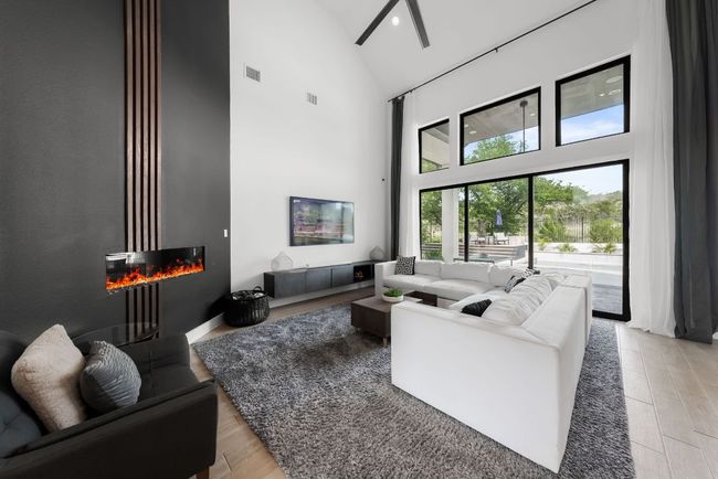 7612 Ecureil Dr, House other with 6 bedrooms, 4 bathrooms and 5 parking in Austin TX | Image 7