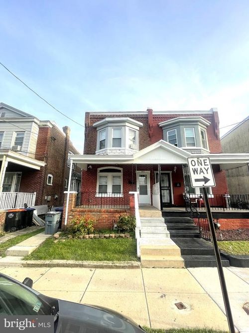 327 E 20th St, CHESTER, PA, 19013-5408 | Card Image