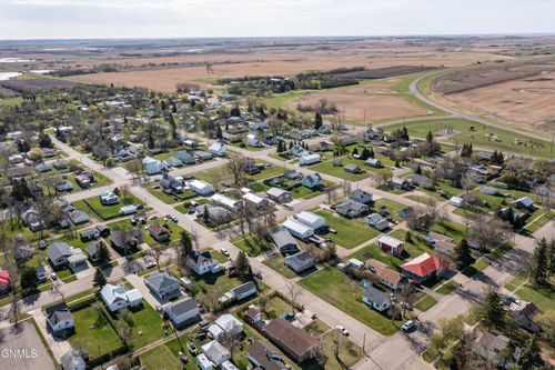 404 Eggert St, Turtle Lake, ND, 58575-4022 | Card Image