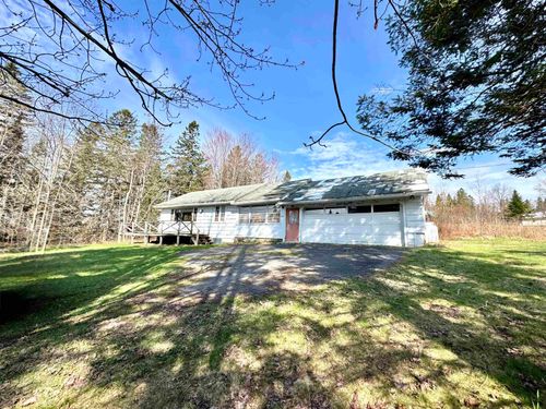 1999 N Main St, Pittsburg, NH, 03592-5525 | Card Image