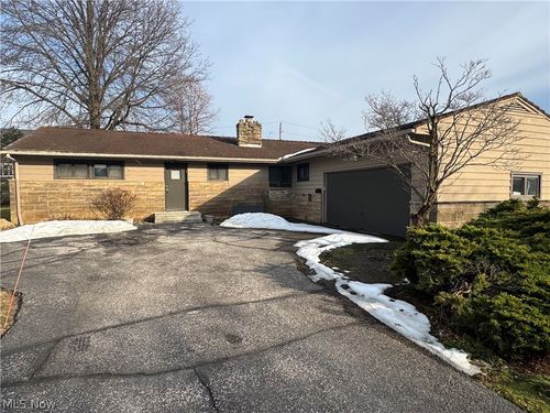 2545 Buckhurst Dr, Beachwood, OH, 44122-1663 | Card Image