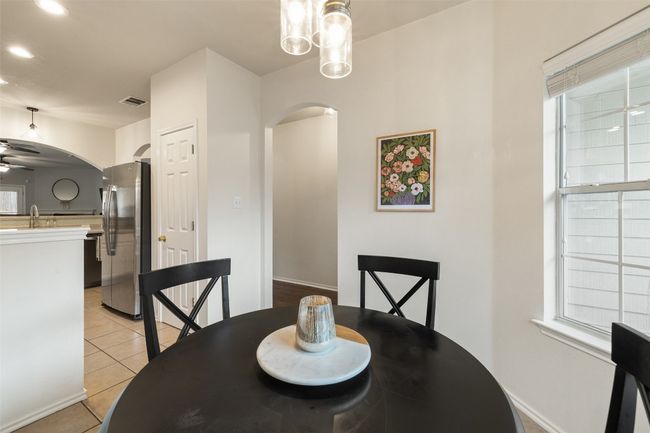 9204 Brents Elm Dr, House other with 3 bedrooms, 2 bathrooms and 2 parking in Austin TX | Image 14