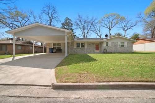 209 Red Oak St, Livingston, TX, 77351-4325 | Card Image