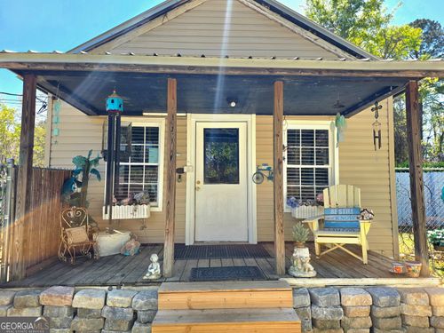 729 W Jones Ave, Statesboro, GA, 30458-9066 | Card Image