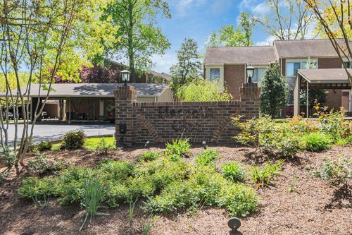 6935 Highland Park Dr, Nashville, TN, 37205-4029 | Card Image