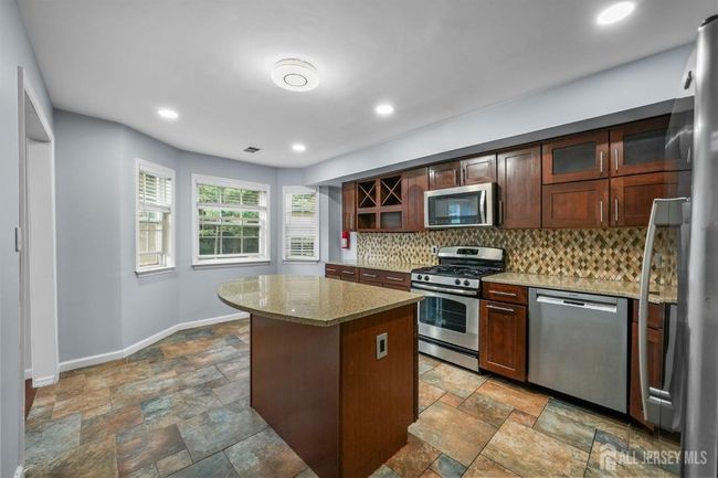 215 Nebula Rd, Townhouse with 3 bedrooms, 4 bathrooms and null parking in Piscataway NJ | Image 10