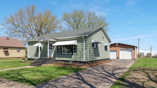 514 Oak St, Bloomer, WI, 54724-1154 | Card Image