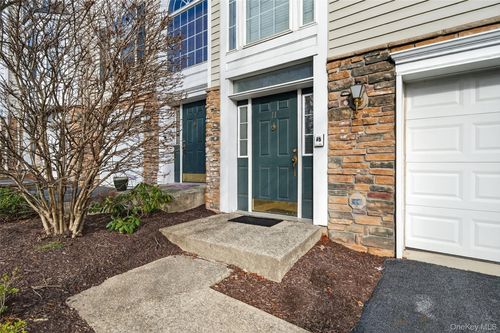 11 Gillian Ct, Monroe, NY, 10950-4944 | Card Image