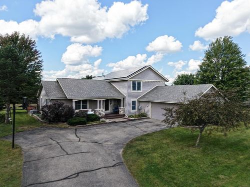W361S2389 Scuppernong Drive, OTTAWA, WI, 53118 | Card Image