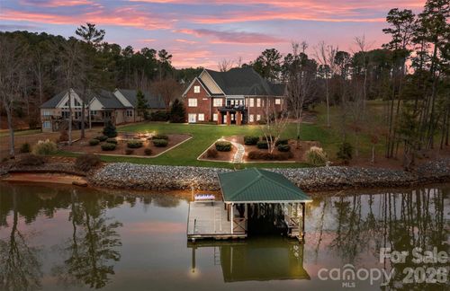 5231 Peninsula Dr, Granite Falls, NC, 28630-8799 | Card Image