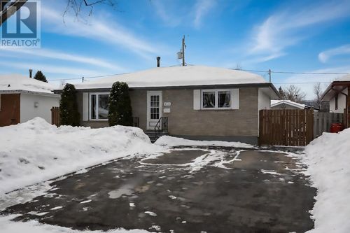 410 Amethyst Cres, Thunder Bay, ON, P7C1T1 | Card Image