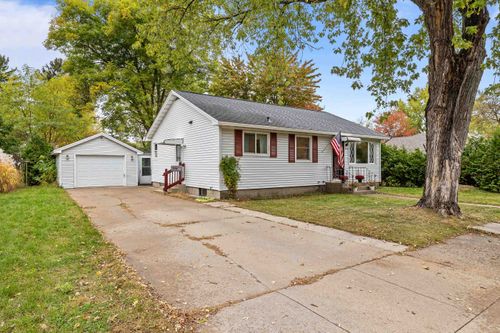 321 18th St N, WISCONSIN RAPIDS, WI, 54494-3732 | Card Image