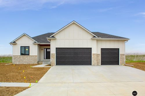 21019 E St, Elkhorn, NE, 68022-4211 | Card Image