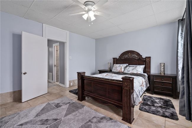 3640 Mintwood St, House other with 3 bedrooms, 2 bathrooms and 4 parking in Pittsburgh PA | Image 16