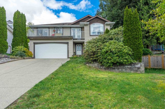 8350 Peacock Place, House other with 4 bedrooms, 3 bathrooms and 6 parking in Mission BC | Image 2