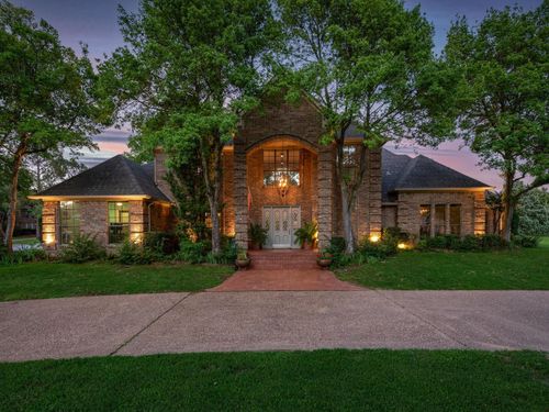 910 Emerald Blvd, Southlake, TX, 76092-6204 | Card Image