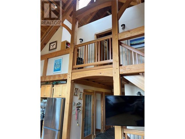 130 8 Th St, House other with 2 bedrooms, 3 bathrooms and null parking in Kaslo BC | Image 32