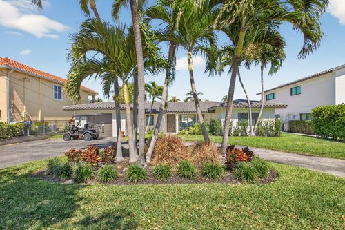 2433 Se 10th St, Pompano Beach, FL, 33062-7008 | Card Image