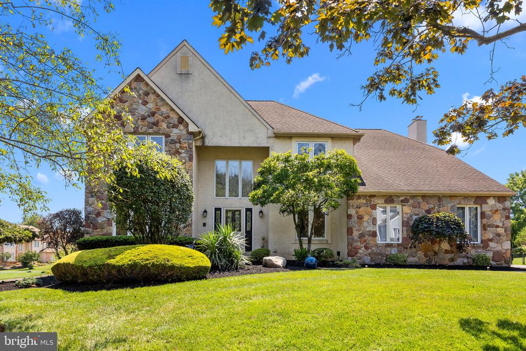 Windrose Dr, Richboro, PA 18954