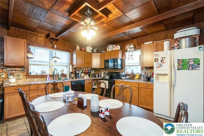 2118 Edgewood Ave, House other with 3 bedrooms, 1 bathrooms and null parking in Palmer Twp PA | Image 4