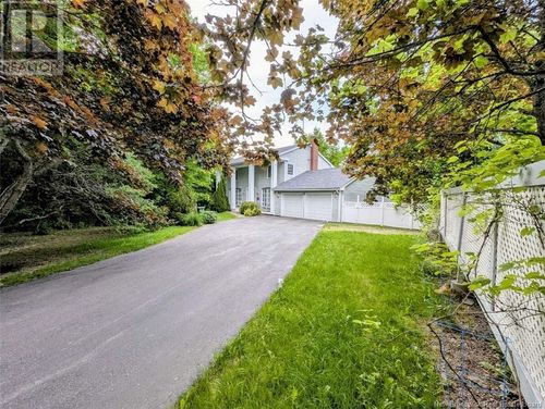 1A Heather Terr, Fredericton, NB, E3B2S7 | Card Image
