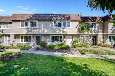 3024 Ironside Court, Townhouse with 4 bedrooms, 2 bathrooms and 3 parking in San Jose CA | Image 2