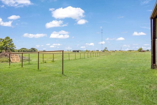 View of yard featuring a rural view | Image 31