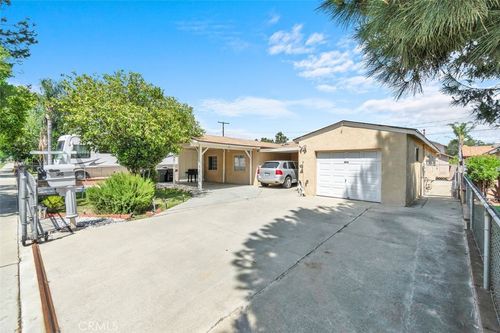 828 N Virginia Ave, Ontario, CA, 91764 | Card Image