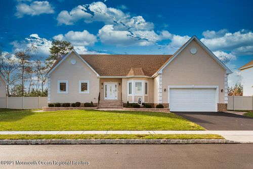 12 Cindy Ct, Howell, NJ, 07731-1878 | Card Image