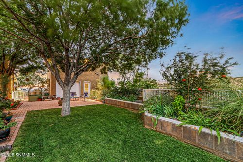 5093 Black Quartz Rd, Las Cruces, NM, 88011-9309 | Card Image