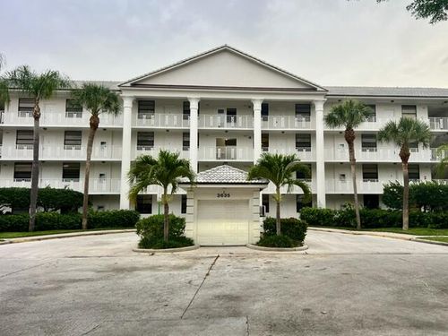 305-3635 Whitehall Dr, West Palm Beach, FL, 33401-1088 | Card Image