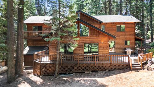 1131 Lake Ridge Rd, Lake Almanor, CA, 96137-9533 | Card Image